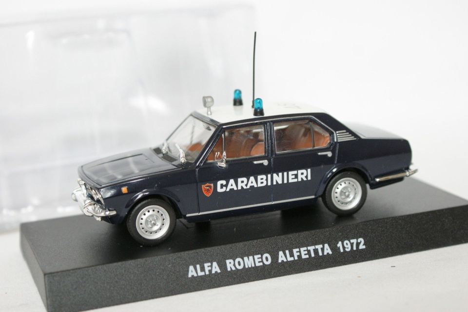 Edison-Stampa-1-43-Alfa-Romeo-Alfetta-Carabinieri.jpg