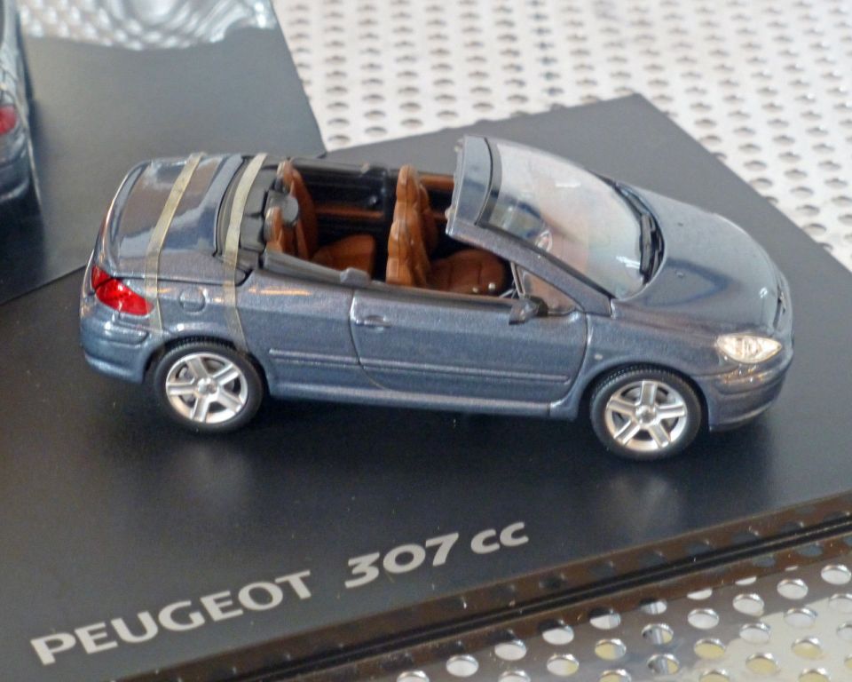 Peugeot-307-CCnorev.jpg